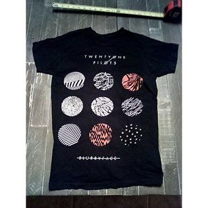 Mens twenty one pilots blurry face t shirt size large